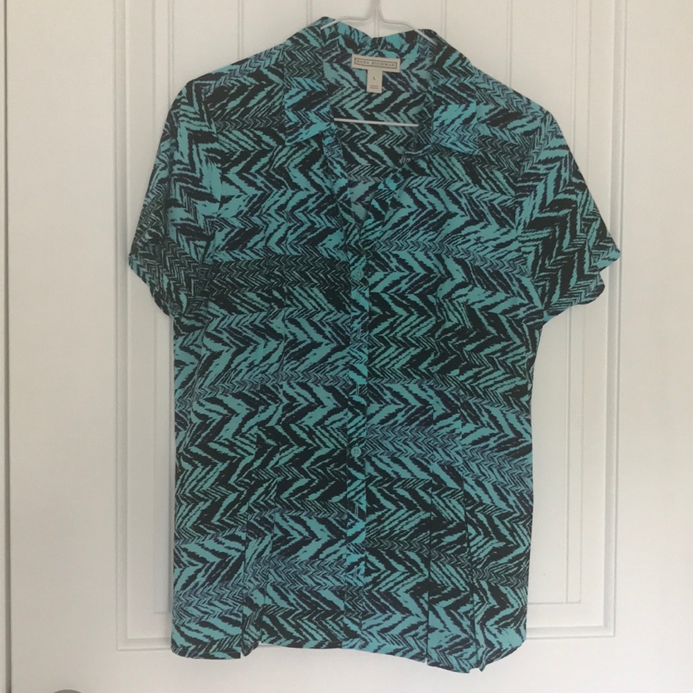 Dana Bachman - Short sleeve blouse, sz L, abstract